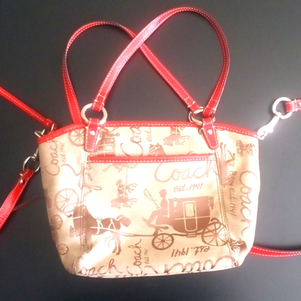 Coach - Picture 6 of 6
